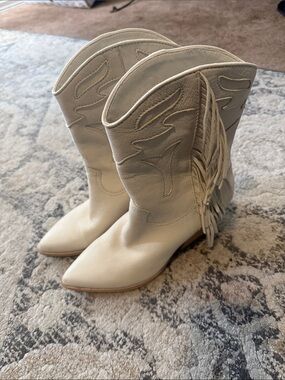 Dolce Vita western booties size 7